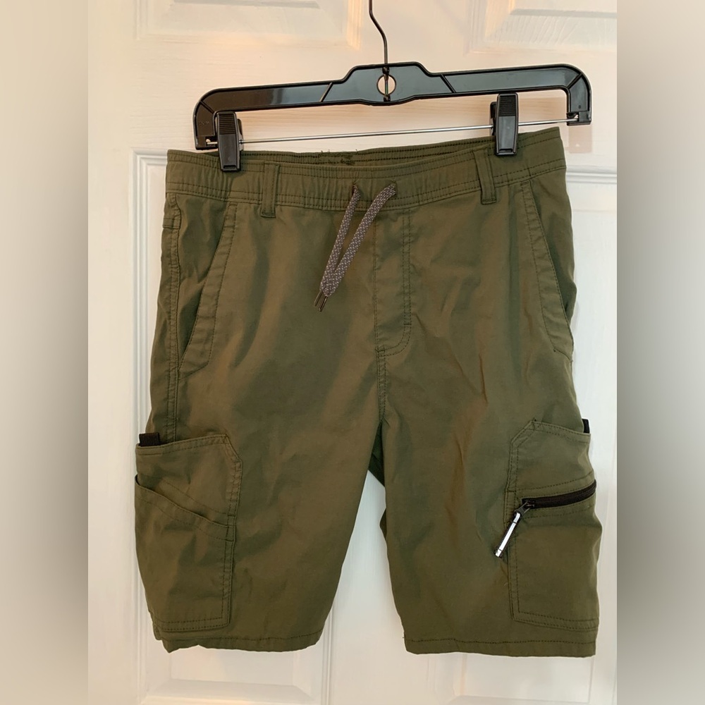 Wrangler boy’s size 14/16 8” rise pull on shorts EUC